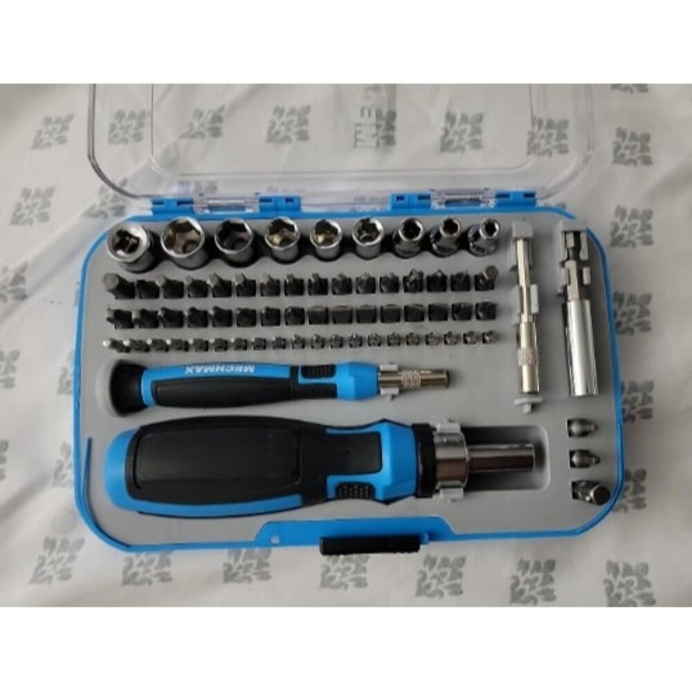 New 68 Piece Ratcheting Screwdriver Bits & Socket Set, Magnetic Bits